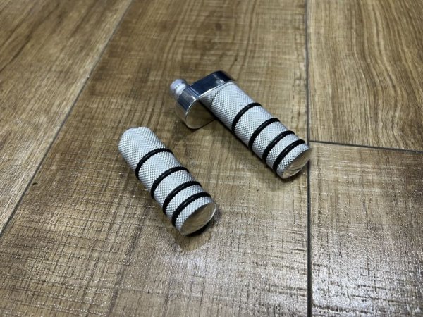 画像8: ★在庫処分★　BMW R18 【KAE-RU】ワイルドシフトチェンジペグ set (8)